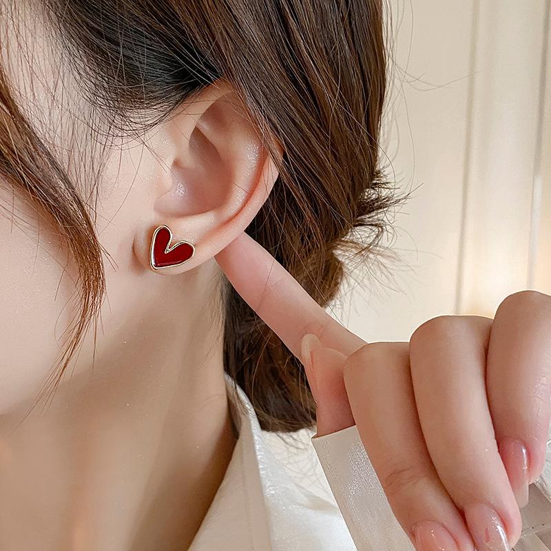 Red Dripping Oil Love Stud Earrings Personalized Fashion Simple Earrings Temperament Peach Heart Earrings