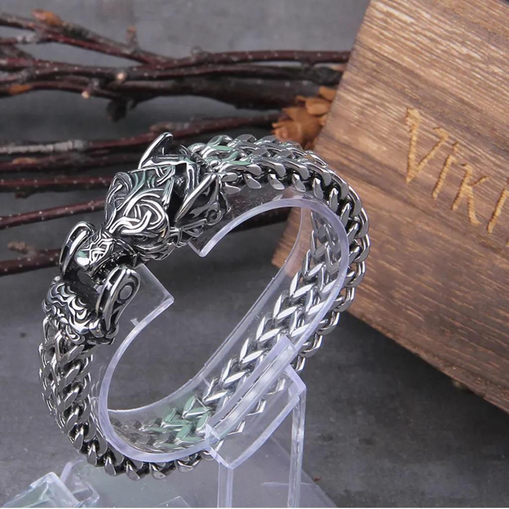 Fashion Vintage Viking Wolf Head Bracelet 316L Stainless Steel Cool Biker Animal Bracelets Party Charm Amulet Jewelry Wholesale