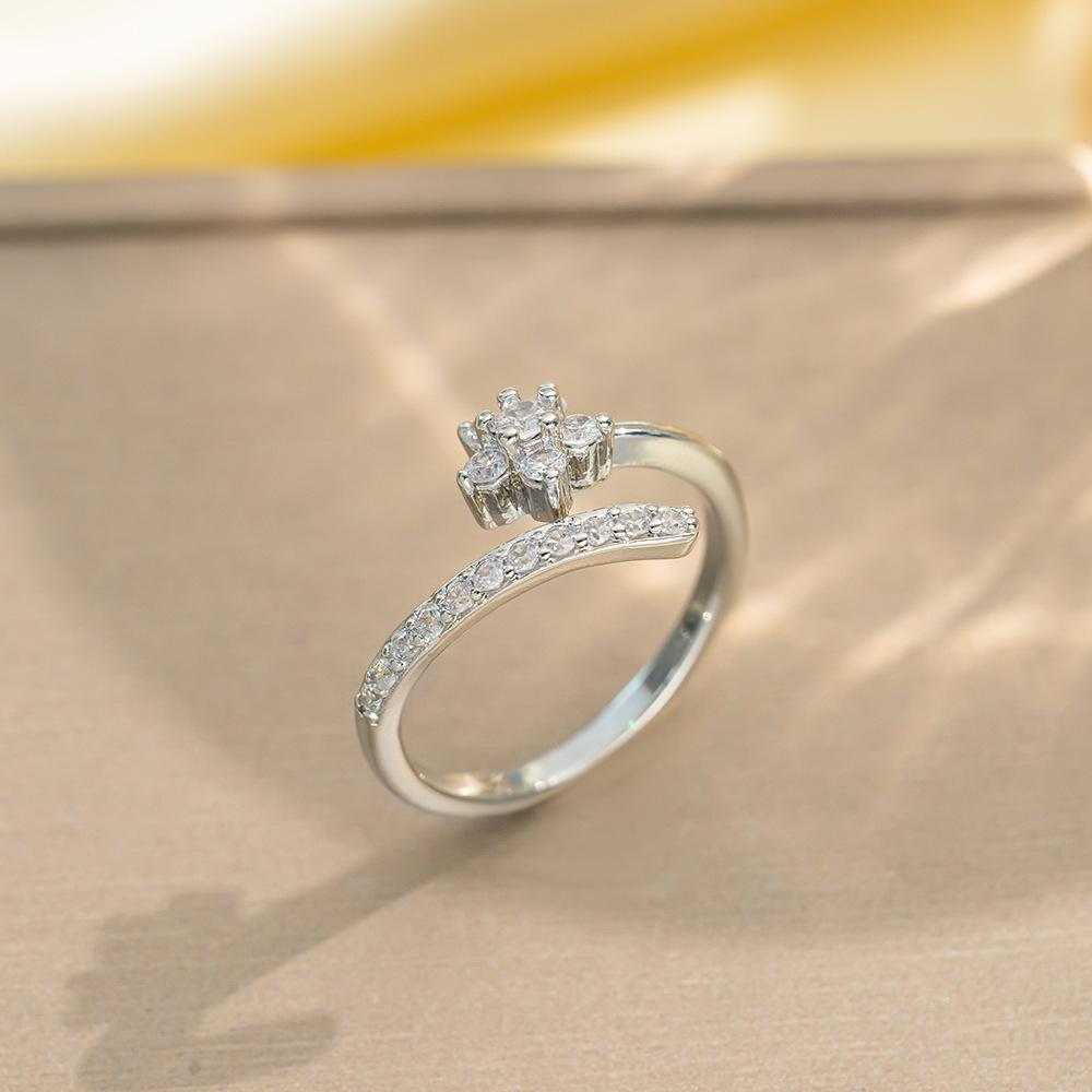 Korean Version of Light Luxury Design Full Diamond Inlaid Zircon Ring Women's Opening Adjustable Ring Internet Celebrity Fashion Accessories