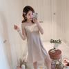 Süßes und niedliches Sommer-Spitzen-Seiden-Nachthemd für Mädchen mit schmaler Passform