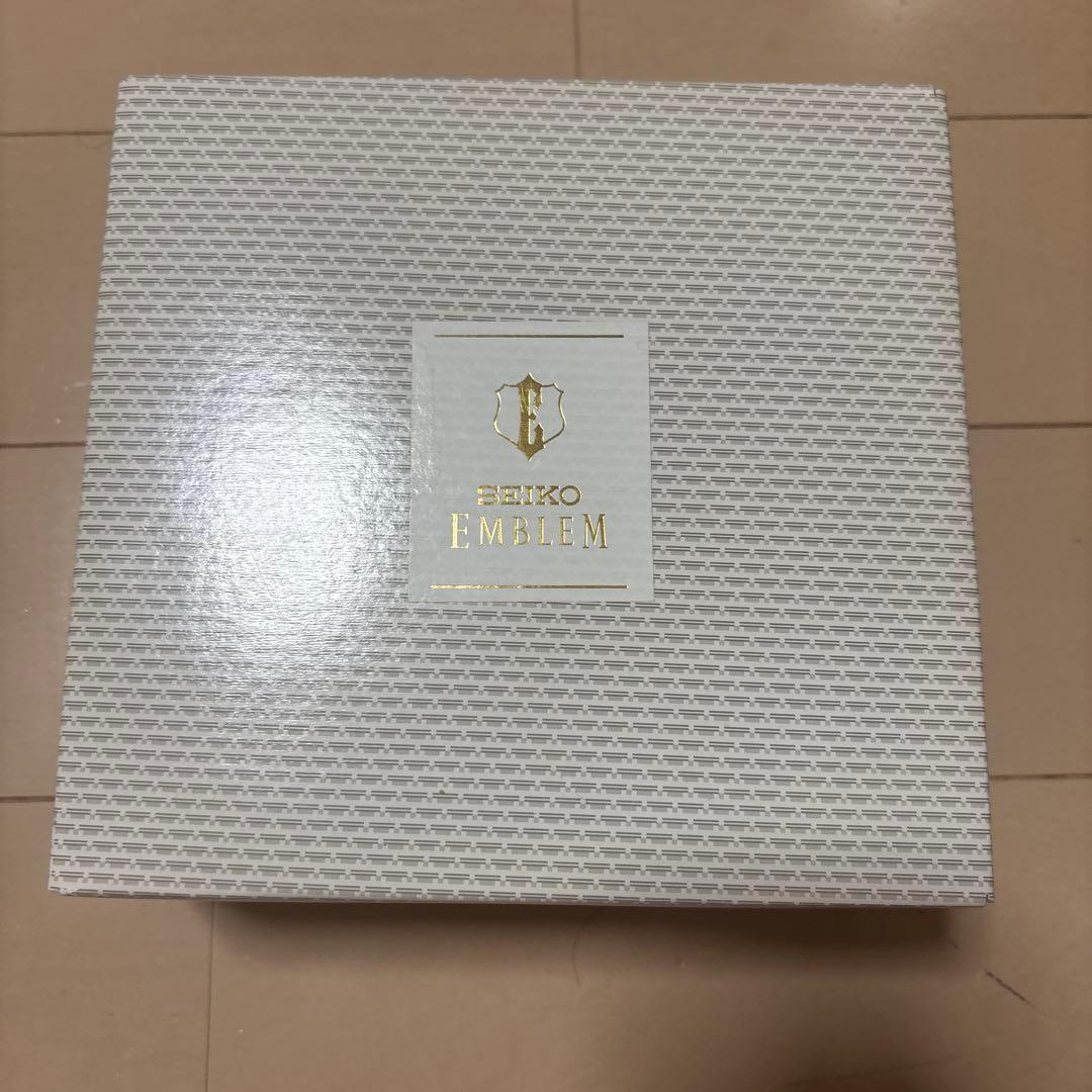 SEIKO EMBLEM warranty included