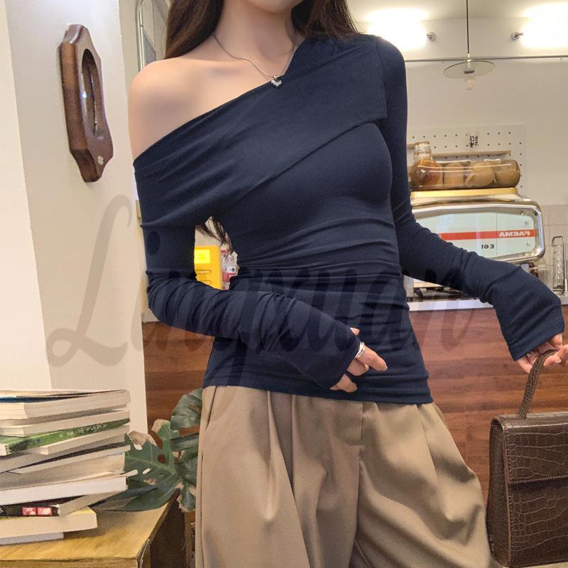 2026 Autumn Off-Shoulder Long-Sleeve Korean Style T-shirt for Women - Simple and Elegant