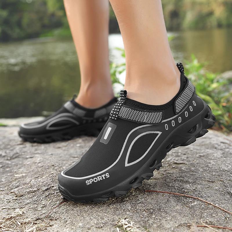 Casual Lightweight Water Sneakers Men Outdoor Walking Hiking Shoe Breathable Slip On Mens Loafers Tenis Summer Mesh Men Shoes