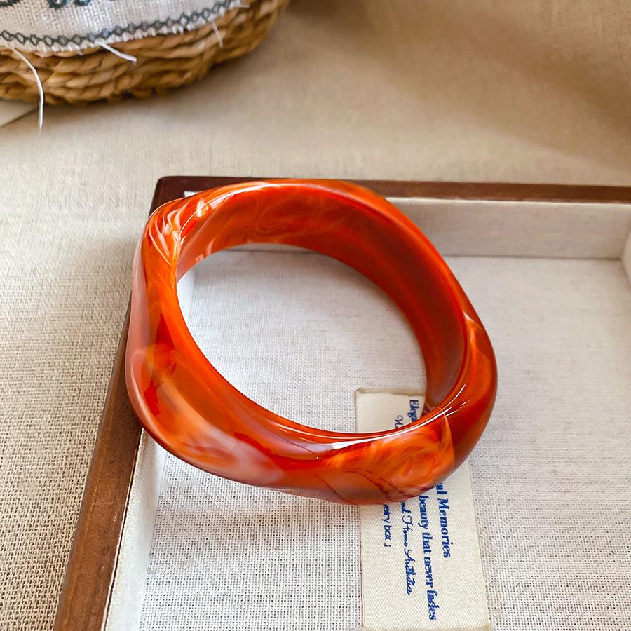 Acrylic Marbled Thin Round Bangle - Retro Minimalist Luxury Bracelet for Women