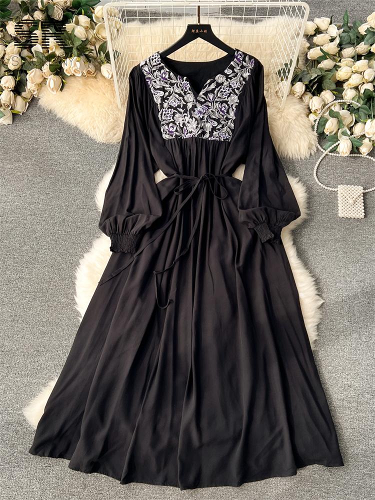 

Свободное длинное платье с цветочной вышивкой, женское элегантное женское платье с v-образным вырезом и длинным рукавом, повседневное облегающее платье на осень и отпуск One Size чёрный