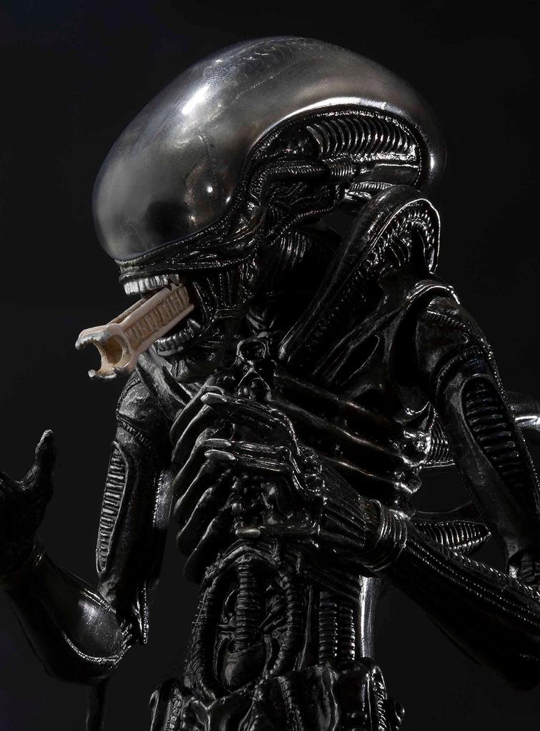 S.H. Monster Arts Alien Big Chap Approx. 180mm PVC&ABS&diecast Painted Movable Figure