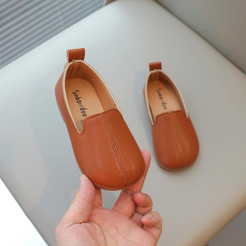 Kids Casual Shoes for Girls Slip-on Leather Flats Moccasins Children Loafers Toddlers Boys Flats for Wedding Party Soft Classic
