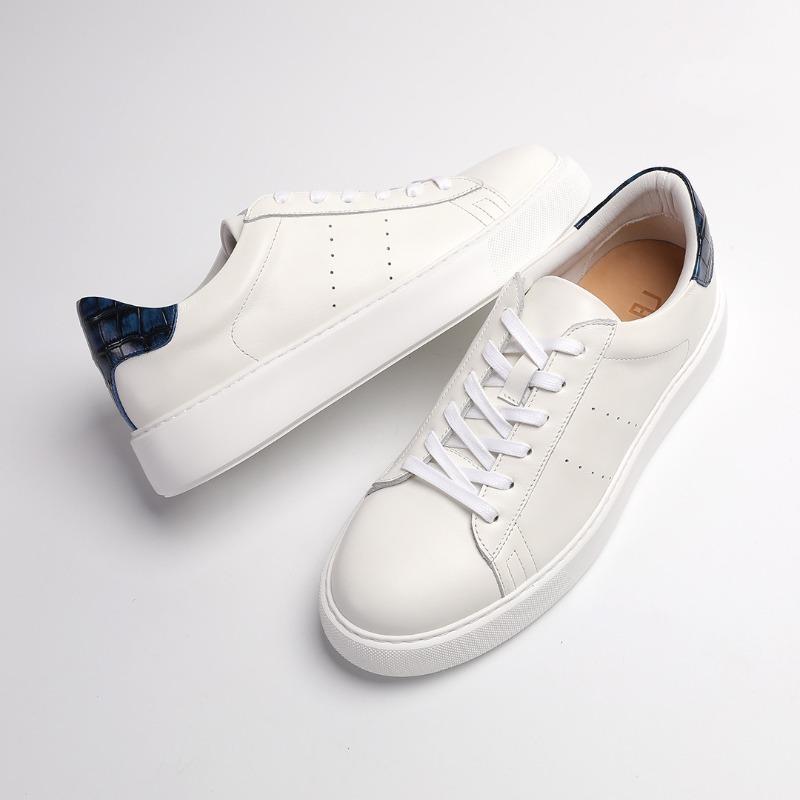 Scarpe da uomo suola spessa rialzanti leggere scarpe bianche moda estiva traspiranti semplicità casual scarpe da skate scarpe da uomo in pelle