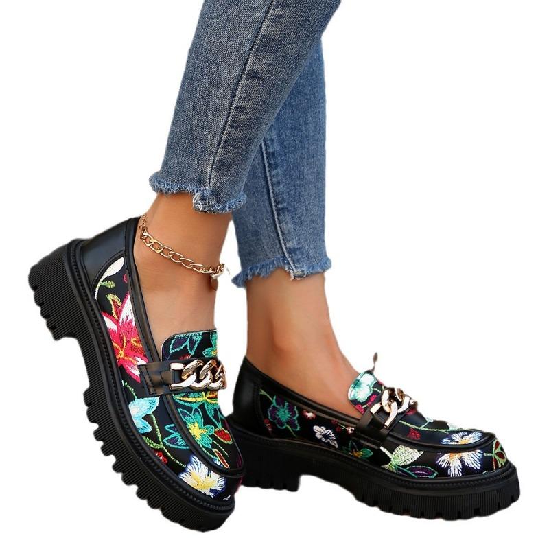 Autumn and winter new round head flat sole shoes women's printing versatile