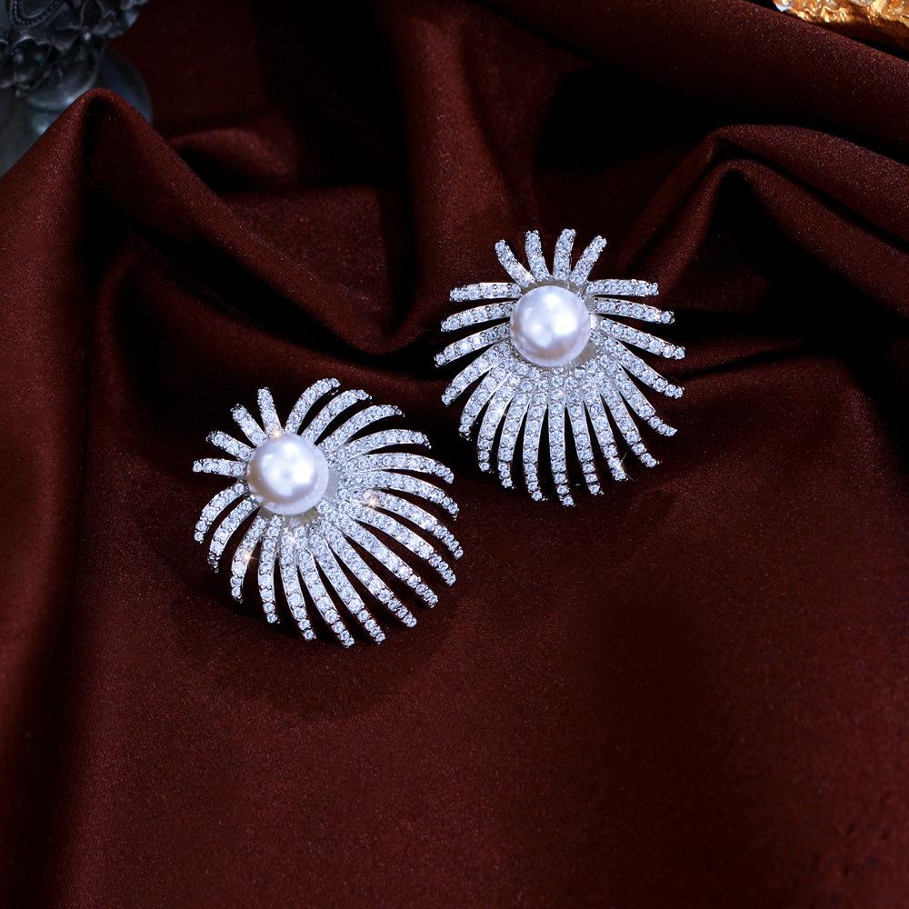 Needle French Retro Bright Fireworks Pearl Zircon Earrings Design Micro-Studded With Diamond Studs