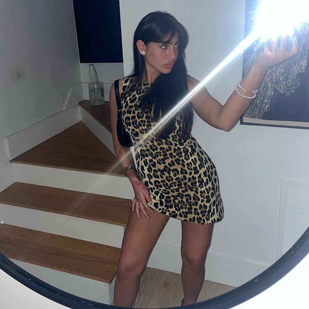 European & American Retro Leopard Print Slim Fit Waist-Cinching Dress
