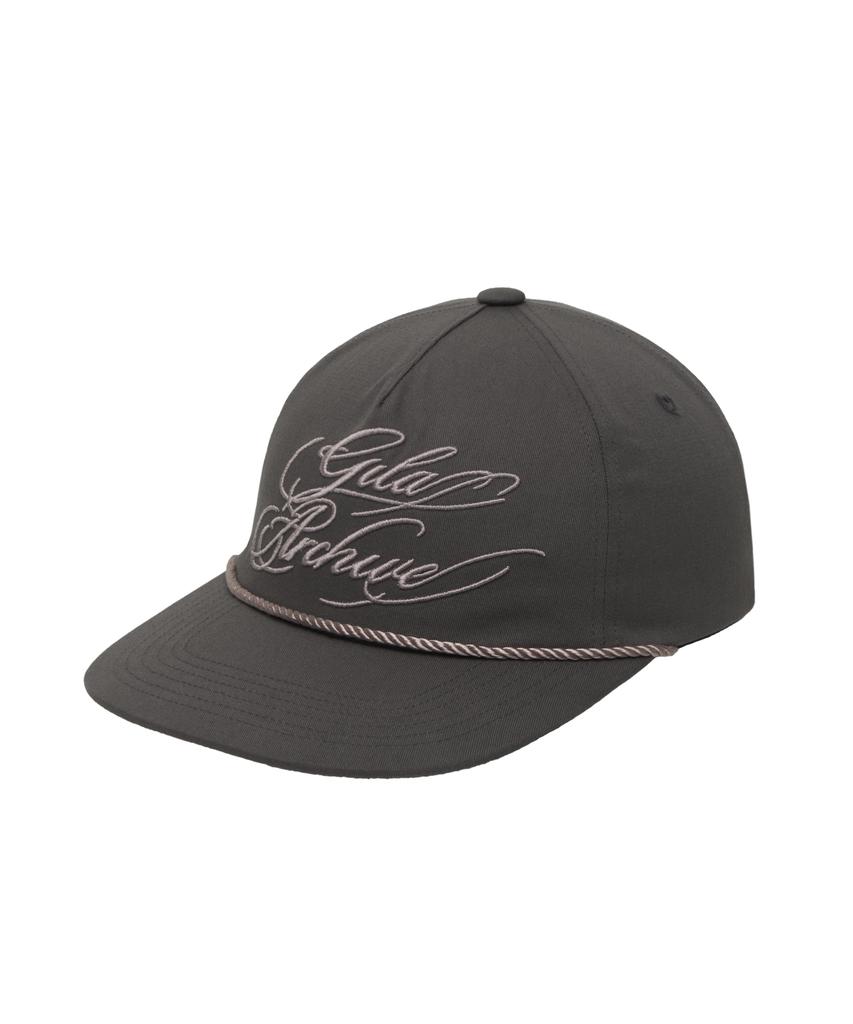 Gillaakaibeu Script Lettering Trucker Cap_Brown