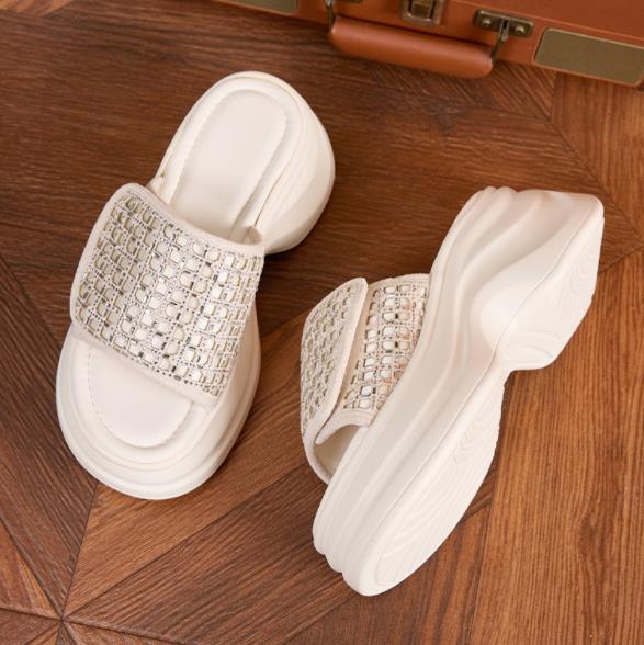 Fashion 8CM Summer High Heels for Women Leisure Fashion Slippers Female Wedges Platform Shiny Rhinestone Slides Ladies Shoes Tide