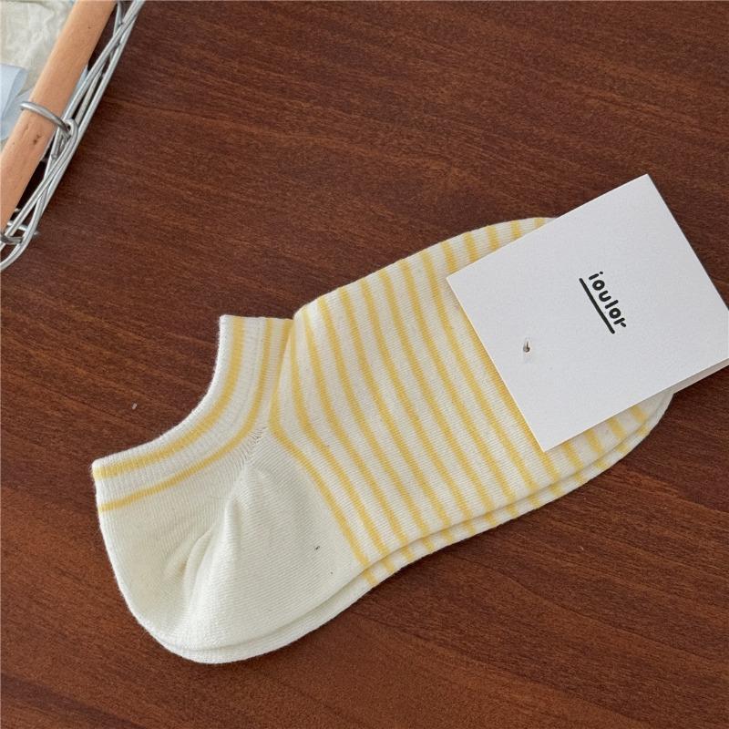 Female Summer Stripe Simple Socks Do Not Fall with Boneless Sweat Absorption Breathable Small Fresh Socks