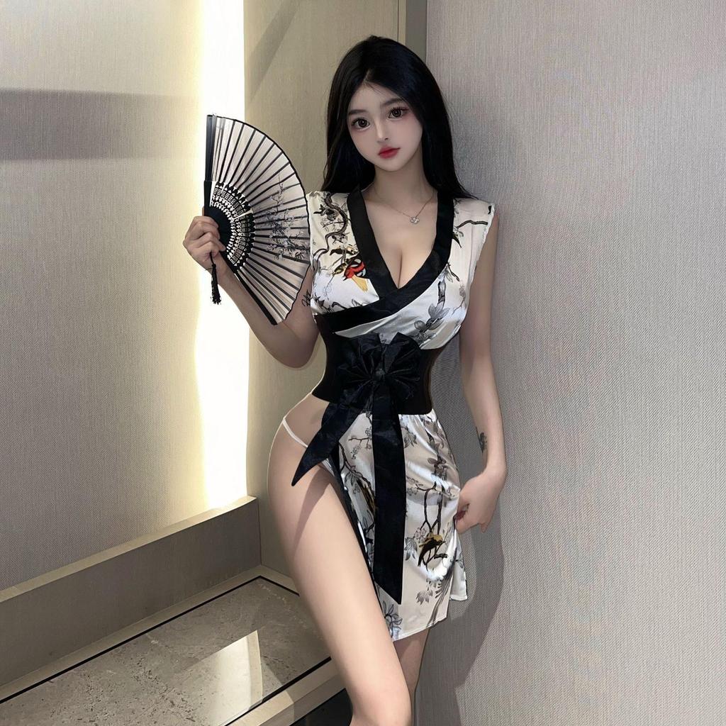 Vintage Lace Cheongsam Kimono: Erotic Bowknot Sleepwear