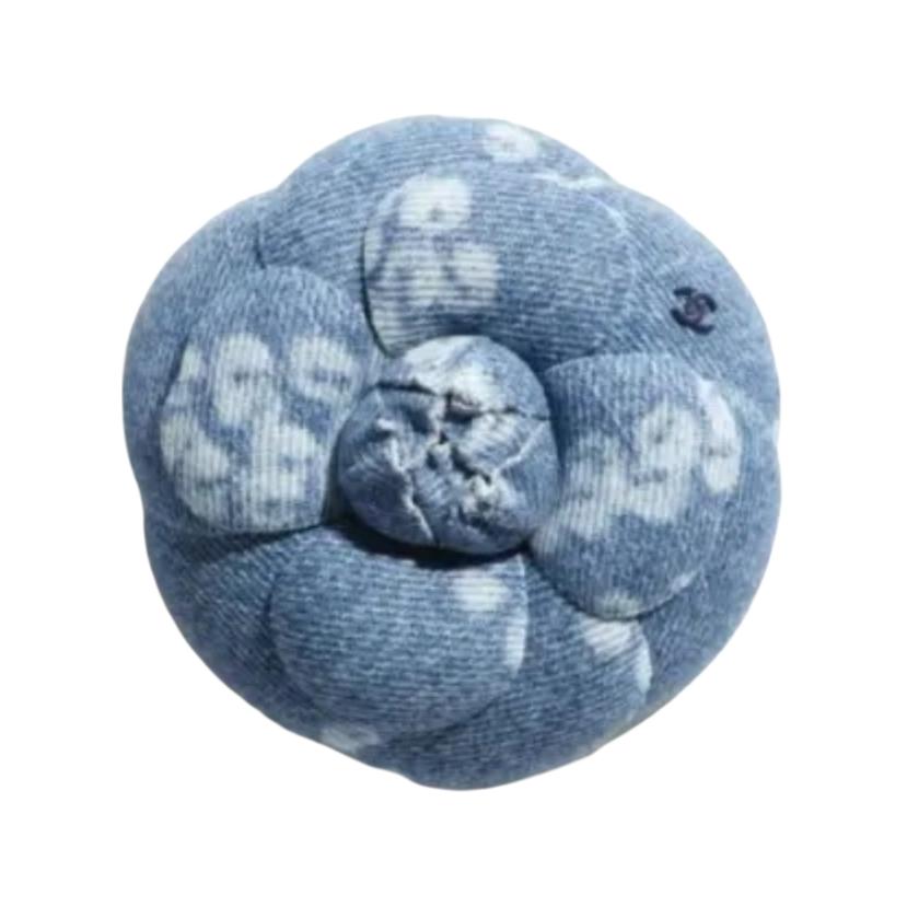 

Chanel 25P Spring Summer Floral Design Brooch Unisex Accessories Blue AB-25P-046 F,Blue