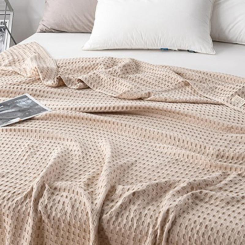 100% Cotton Muslin Blanket Lightweight Breathable Summer Coverlet for Nap Time and Air Conditioning Soft Towel Blanket