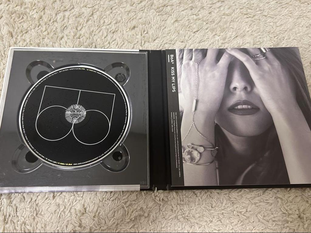 [USED] BoA Kiss My Lips autographed album