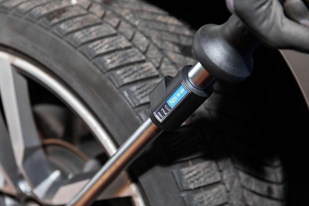 HAZET 5123-2CLT 60-320 Nm Torque Wrench, 1/2 inch - Black/Silver [Officially Imported from Japan]