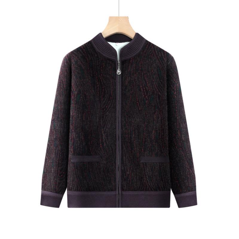 Middle-aged and old women's clothing thickened cardigan sweater year-old 0 mother clothing knitted sweater grandma autumn clothing new velvet jacket