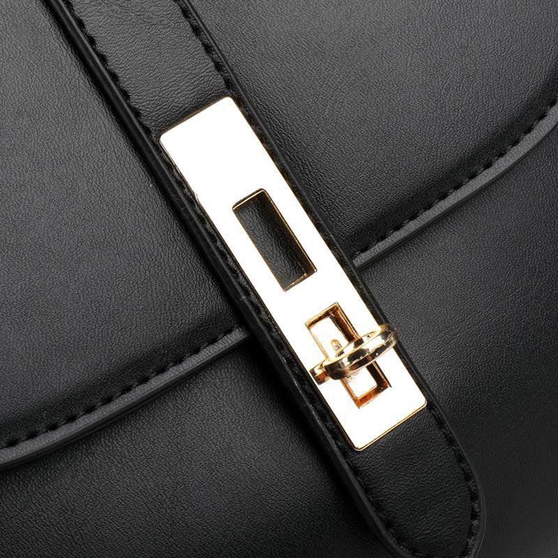Vintage Fashion Shoulder Bag Soft Leather Middle-aged Portable Messenger Bag Women's Bag