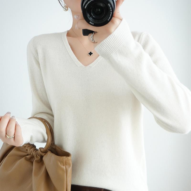 New Spring and Autumn V-neck Sweater Pullover Solid Color Long-sleeved Sweater Top