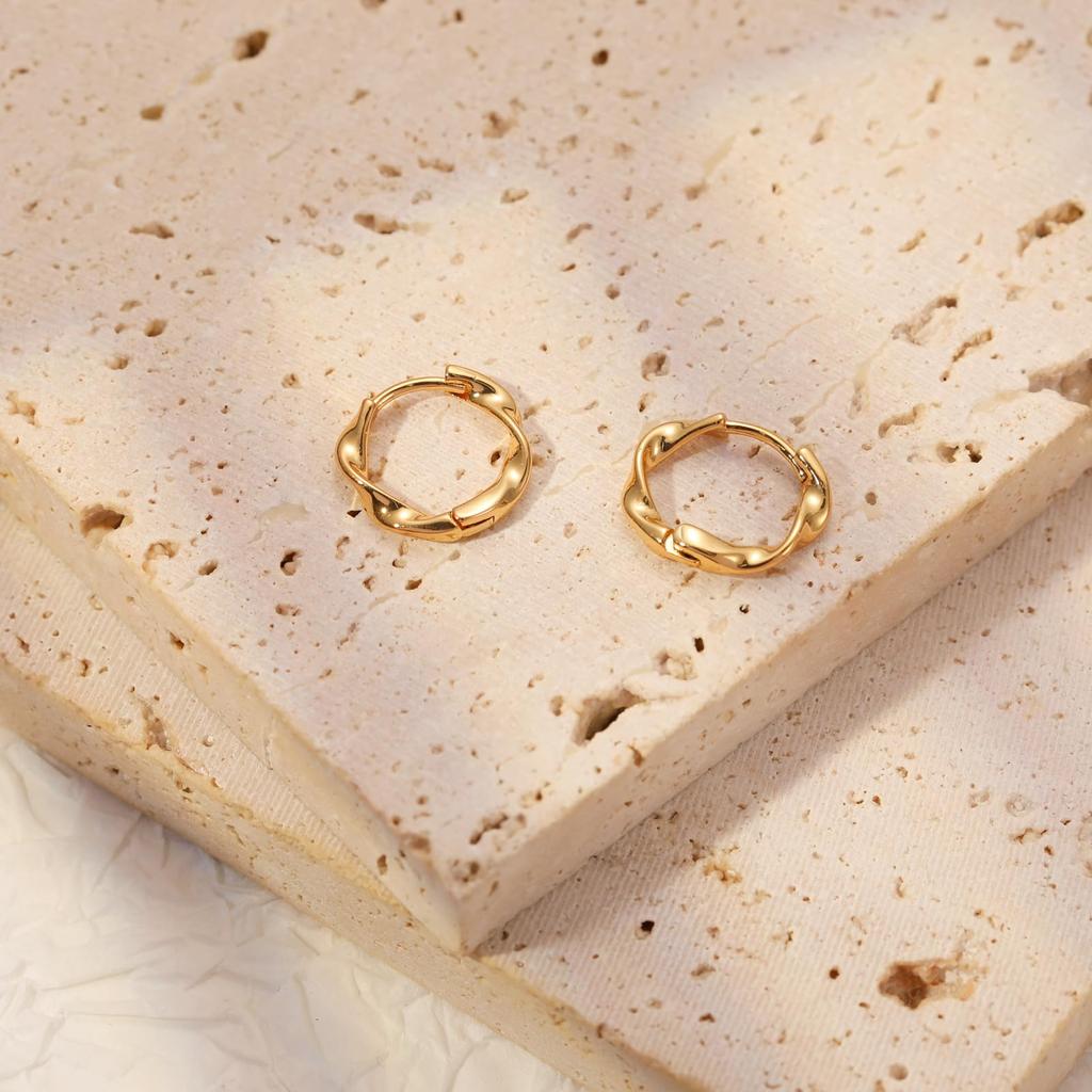 Earrings for Hoop Pink Always Gift Box Included [Hothrty] Women, Earrings, Twist, Foldable, Catchless, Openable, Zirconia, Silver, Gold, Gold, Small,