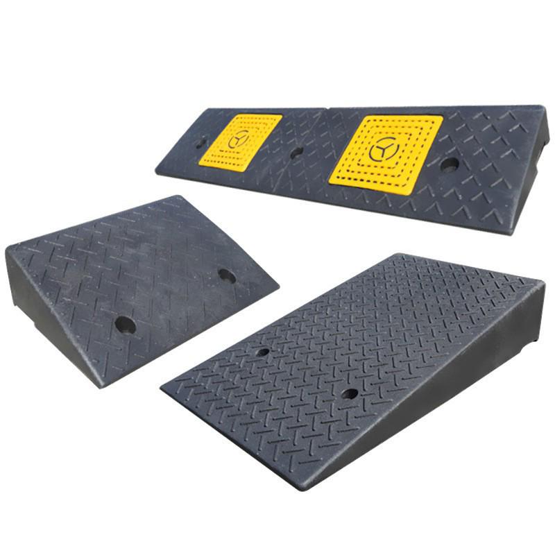 Rubber-Plastic Anti-Slip Speed Bump Curb Ramp Mat for Cars