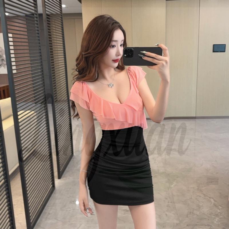 Sultry V-Neck Mesh Ruffle Bodycon Dress Small розовый