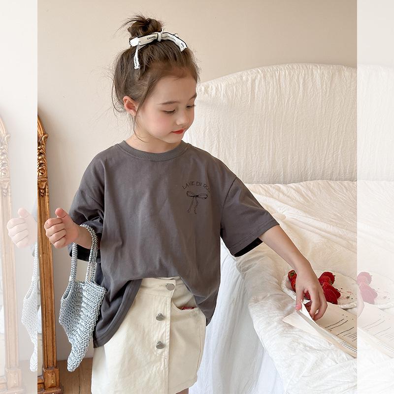 Lockeres T-Shirt-Kleid im koreanischen Stil für Mädchen mit Schleife auf der Rückseite – kurzärmlige Sommerkleidung, mittlere Größe