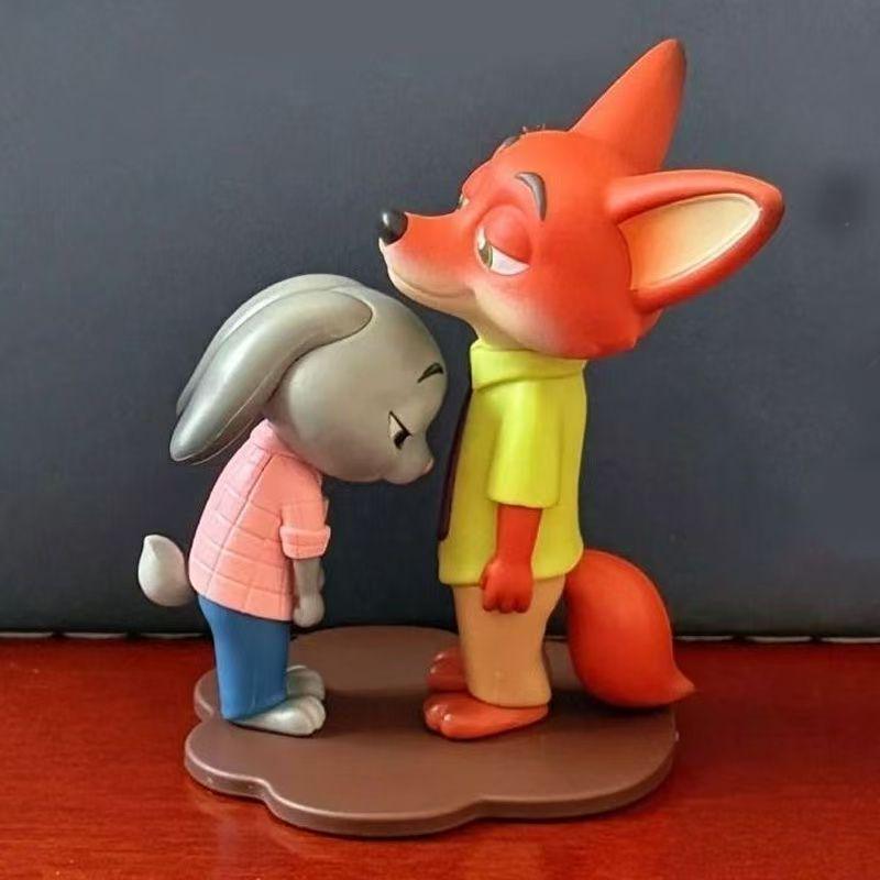 Zootopia Judy & Nick Poke-a-Dot Blind Box: Deluxe Edition for Kids
