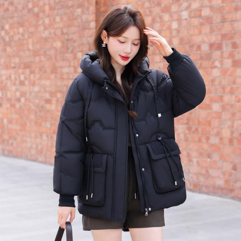 

Женская зимняя куртка с капюшоном и пуховым наполнителем 2025 корейская версия новая большого размера повседневная модная свободная женская хлопковая куртка M чёрный