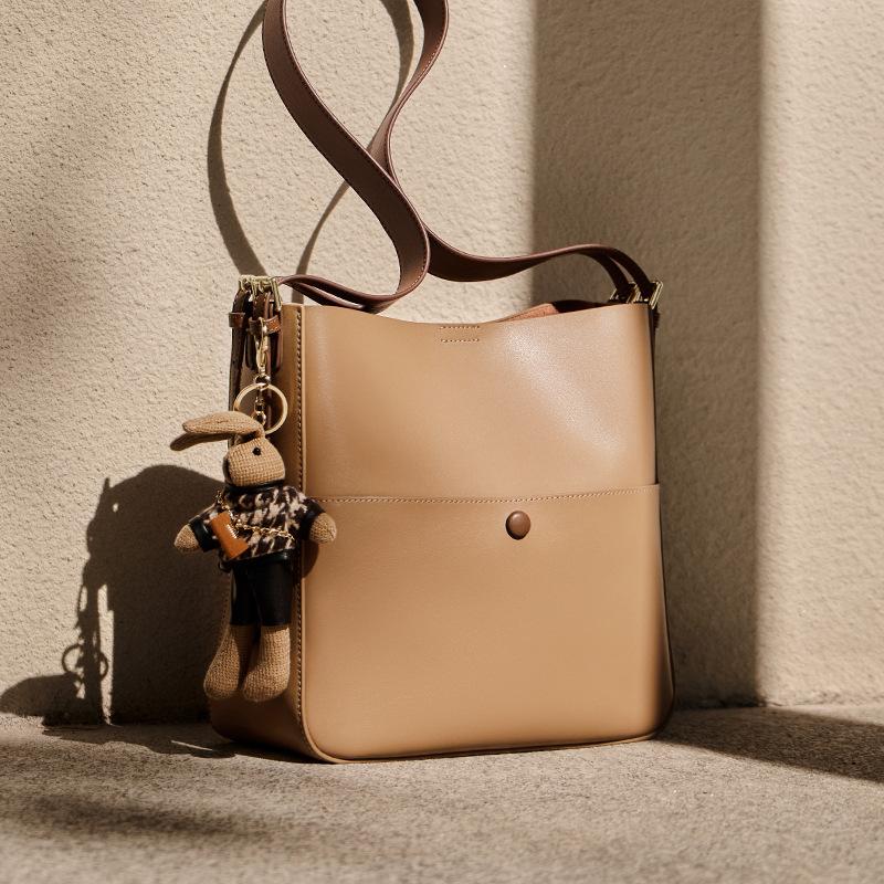 Mrs. Qiao Women's Bag 2025 Bucket Bag Female 2023 Large Capacity Shoulder Bag Crossbody Bag Genuine Leather Women's Bag