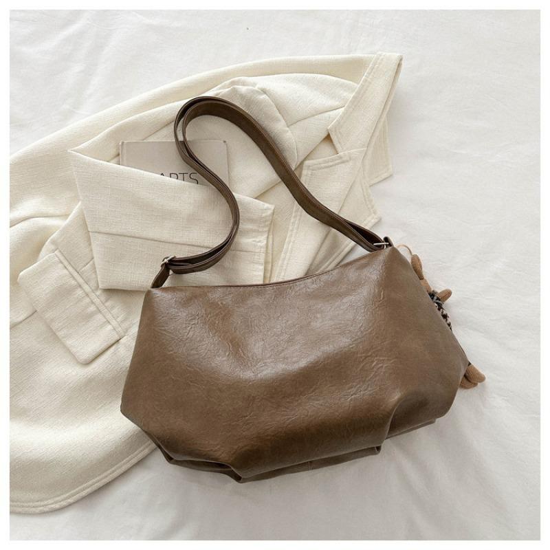

Large-capacity bag women s autumn and winter versatile new retro niche design single shoulder messenger bag pleated dumpling bag хаки
