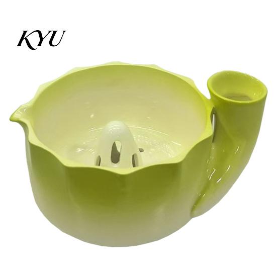 Small Produce Cleaning Tool Self-Spinning Ceramic Berry Washing Bowl, Built-In Drainage Holes Lead Free Strainer Fruit Strainer, Compact Vortex