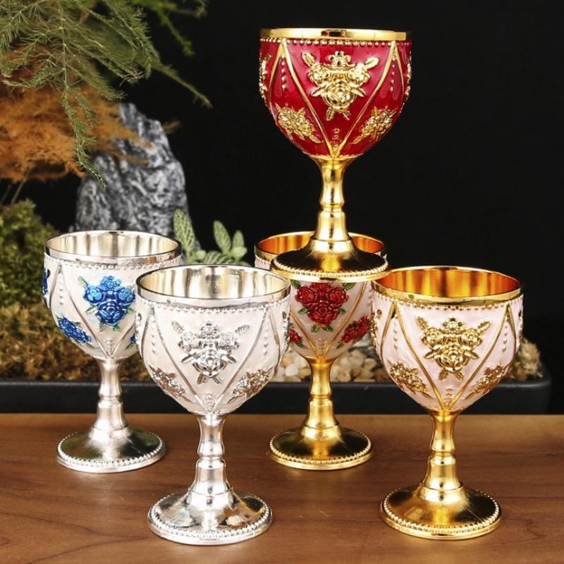 European Vintage Wine Glasses, Carved Mini Spirit Vodka Cup, Red Alloy Portable Spirits Goblet, sWedding Decoration, 30ml,1pcs