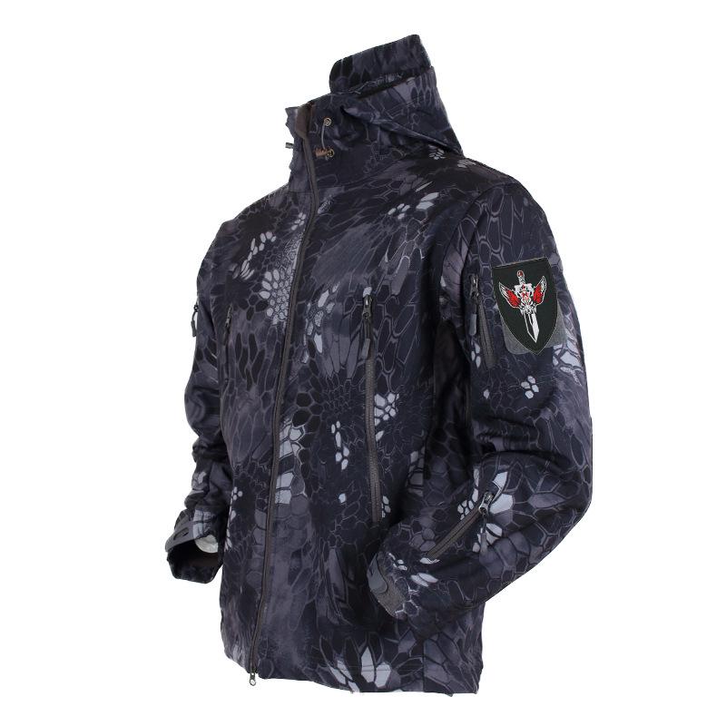 Men's Tactical Leopard Softshell Windbreaker: Waterproof and Windproof Outdoor Training Suit