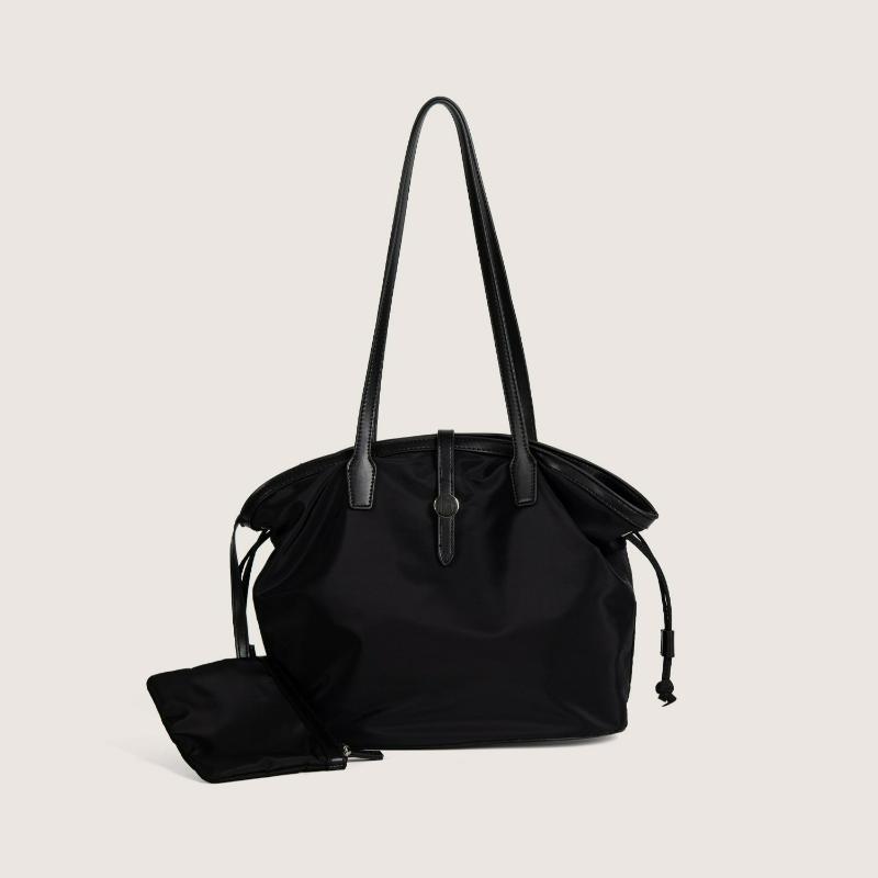 Lightweight Nylon Tote Bag for Women Large Capacity Versatile Single Shoulder Bag Travel Handbag