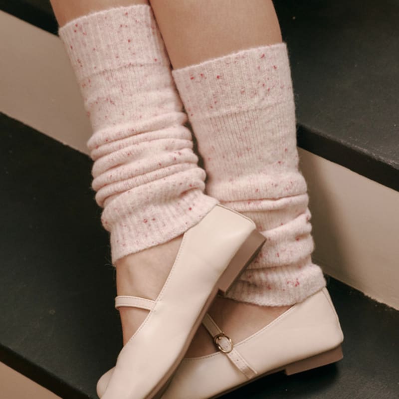ALLINCOMPLETE Dot Knit Leg Warmer (2 Colors)