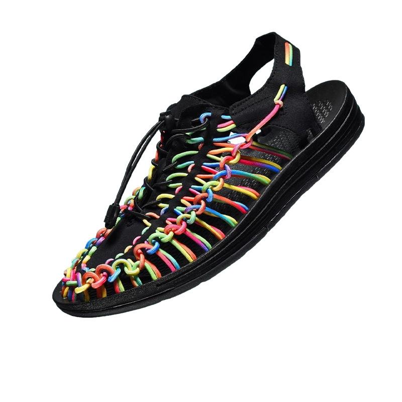 

Мужские вязаные летние сандалии с закрытым носком, дышащая и нескользящая обувь с эластичными шнурками, подходящие для отдыха на свежем воздухе, весенней и летней одежды 44 разноцветный