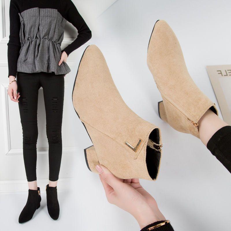 2025 Autumn and Winter New Pointed Toe Bare Boots Thick Heel Thin Leg Martin Boots Women's Velvet Low-top Versatile Women's Short Boots Large Size