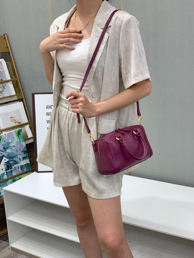 Autumn & Winter Luxury Leather Crossbody Bags: Stylish, Versatile, and High-End Shoulder Handbags for Women.