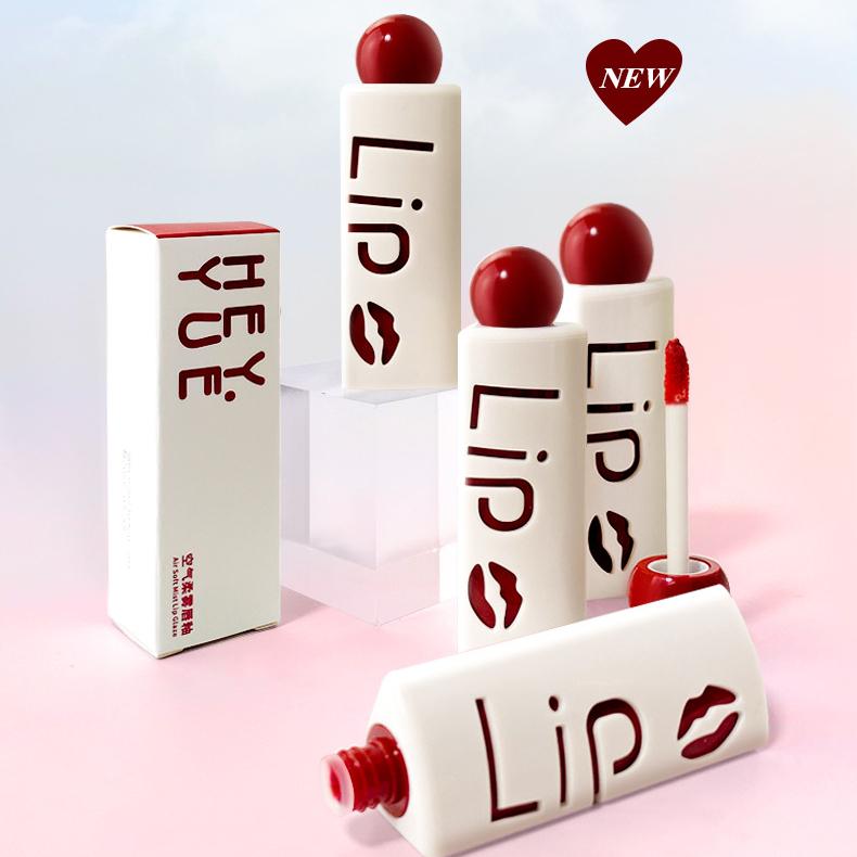 HEY.YUE Air Soft Matte Velvet Whitening Rtěnka je přirozeně nelepivá a není snadné ji přilnout k bahnu na rty