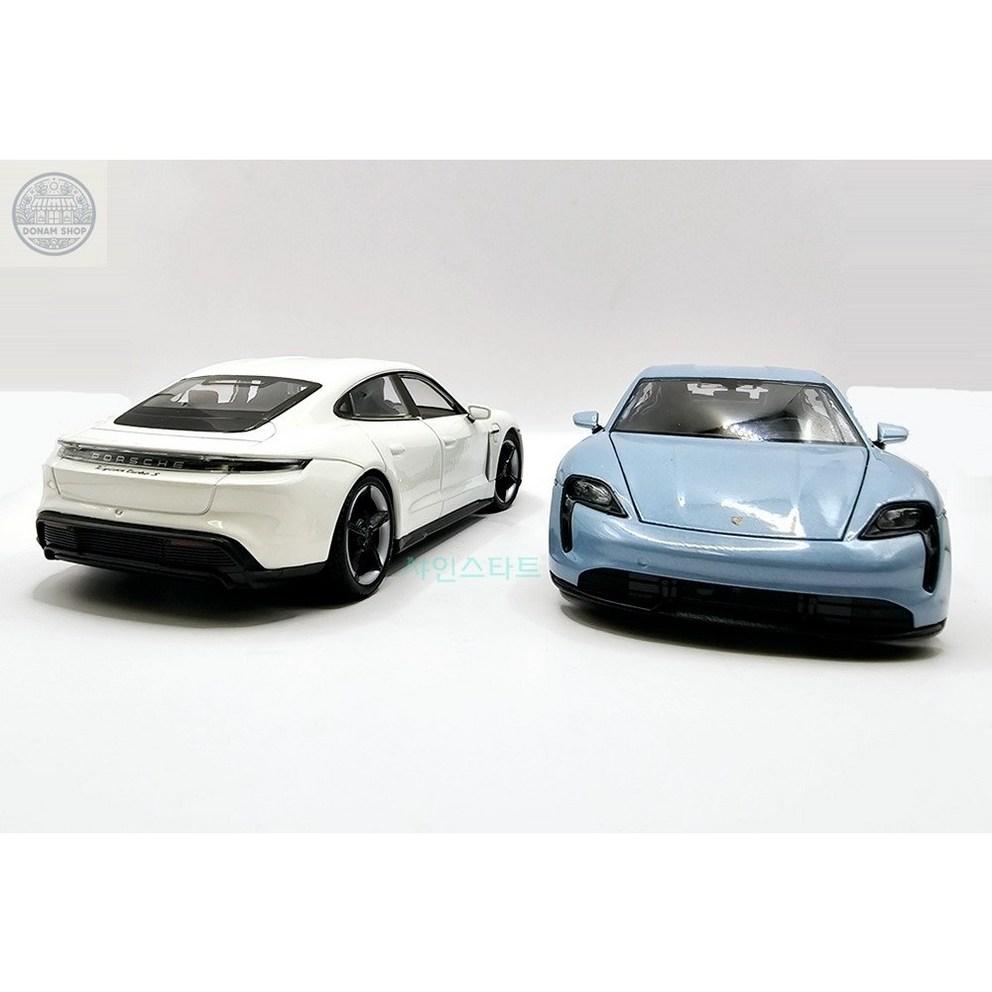 Welly Porsche Taycan Diecast Model Car 1:24 Scale