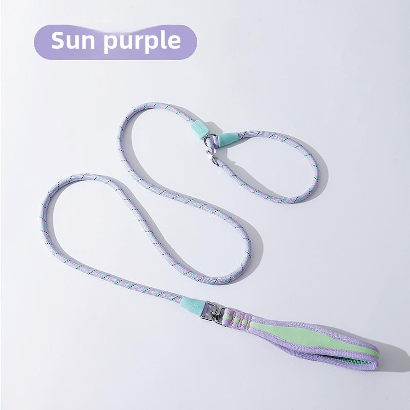 

Собака на прогулке поводок для собак свежий контрастный цвет удобный захват P веревка взрывобезопасный маленький поводок для плюшевых питомцев 1.55 meters