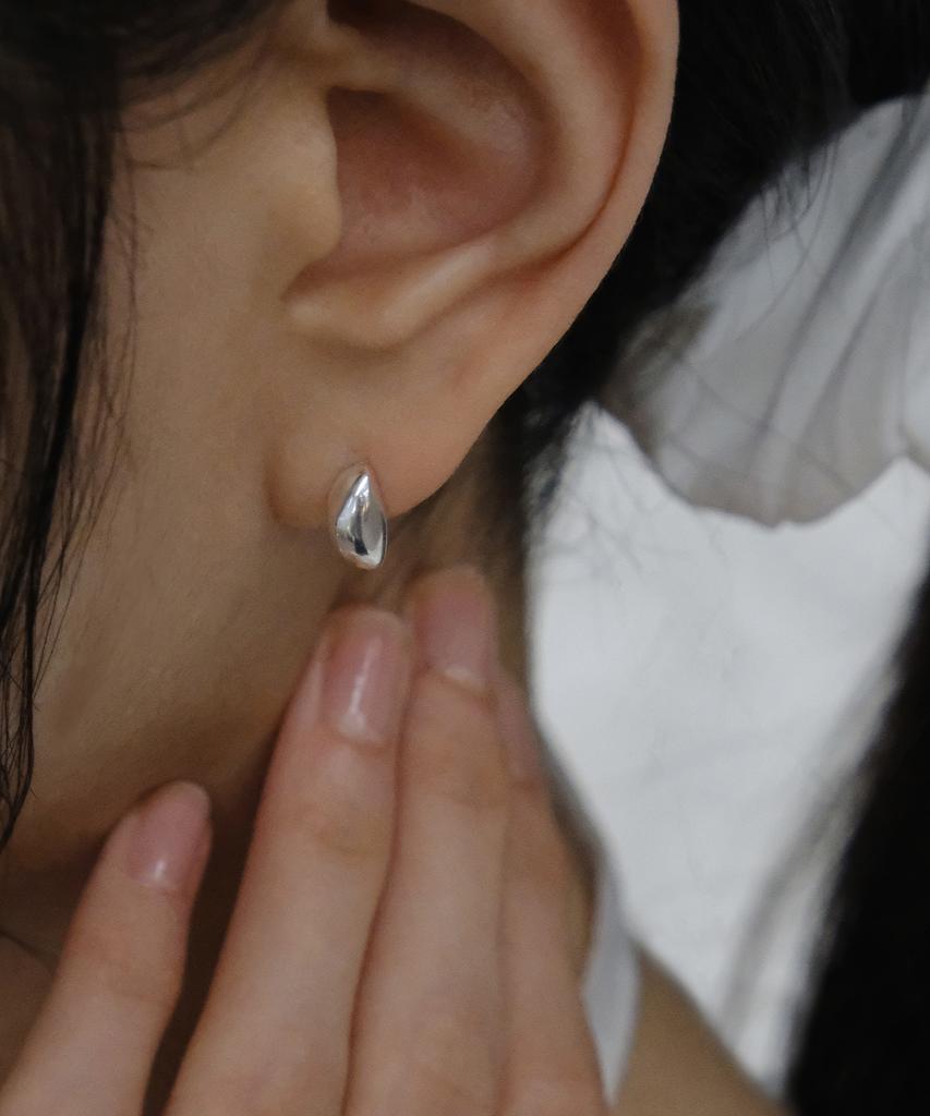 Poetryhaus Dewdrop Earrings
