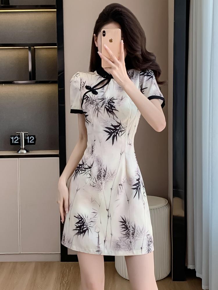New Summer Chinese-Style Cheongsam with Frog Buttons and Ink Painting Design - Slim Fit Short Dress