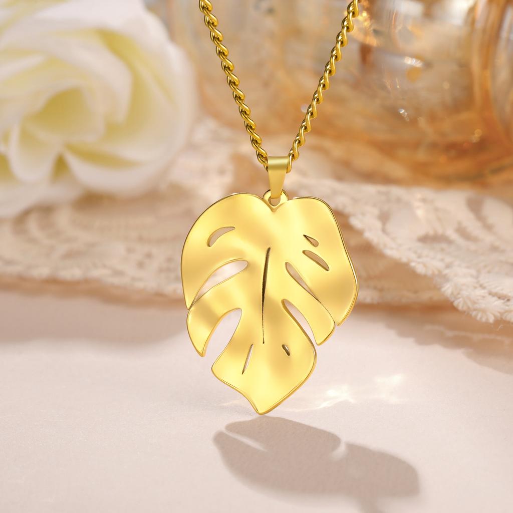 Teamer Fashion Big Monstera Leaf Necklace for Women Men 3MM Chain Stainless Steel Necklace Plant Nature Lover Jewelry Gift