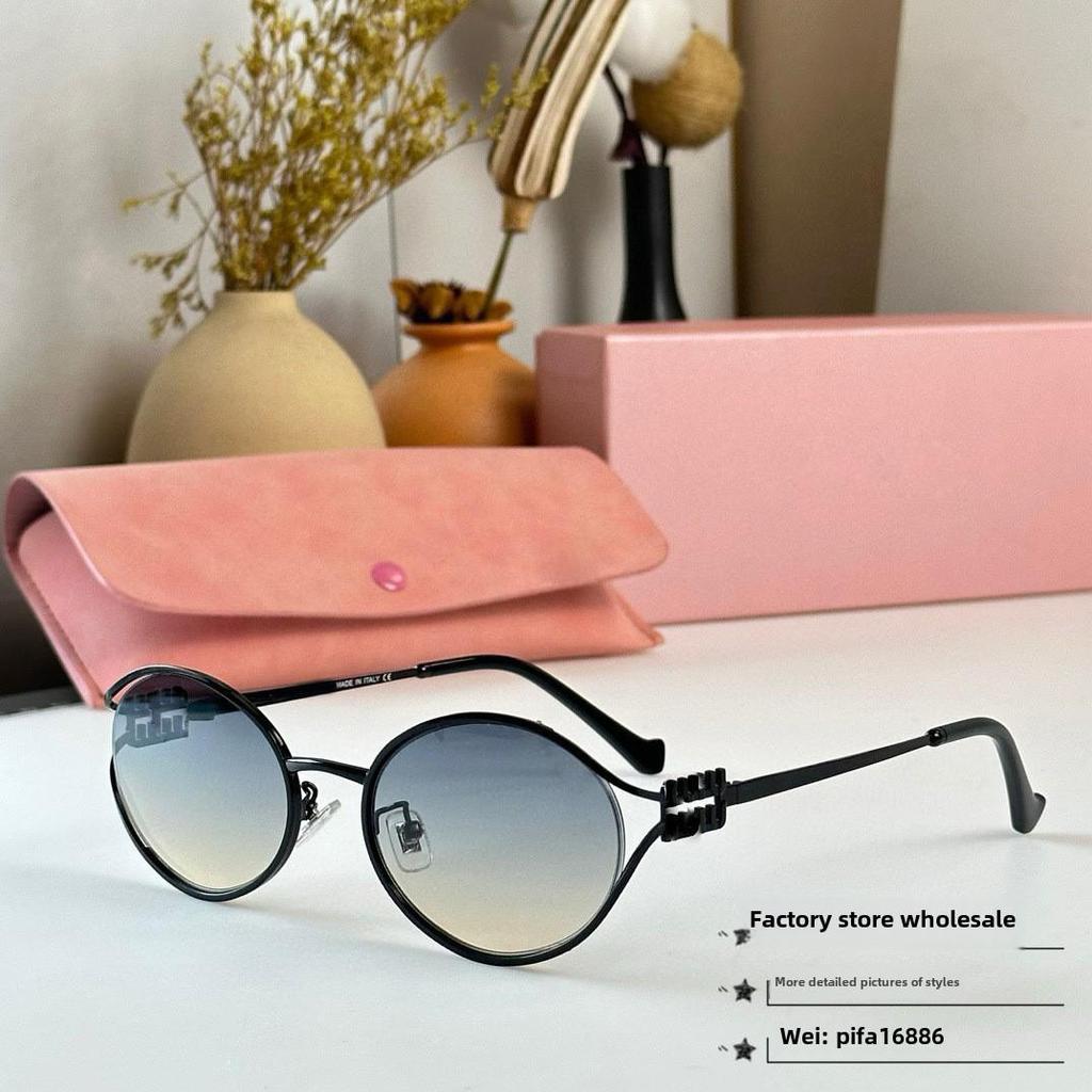 Retro Oval Sunglasses UV400 - Trendy European & American Fashion for Men & Women