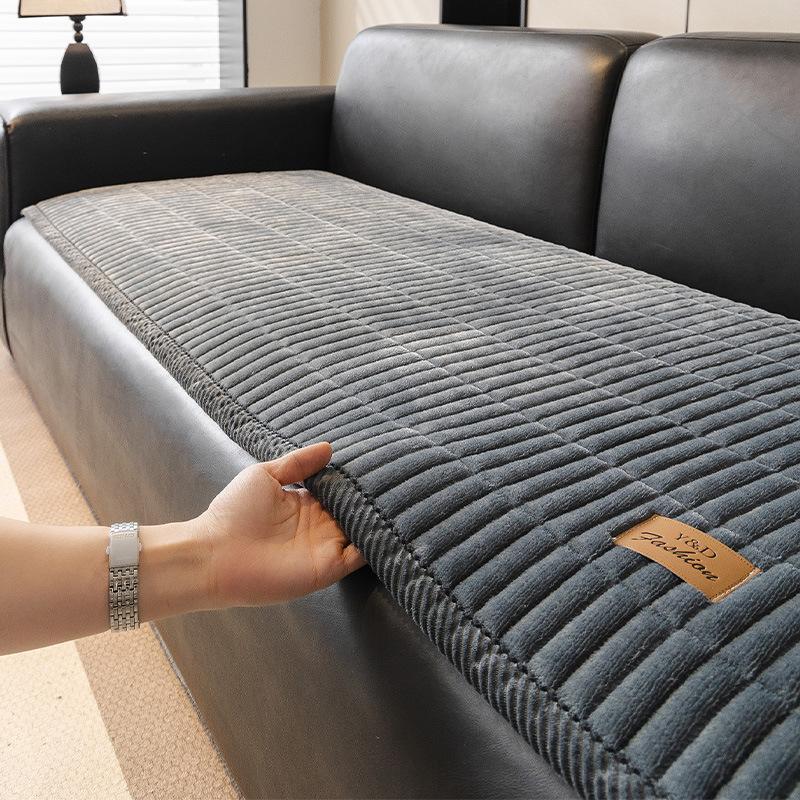 Solid Color Simple Versatile Flannel Sofa Cover Thickened Non-Slip Cushion Sofa Cover Cat Scratch Resistant Slipcover
